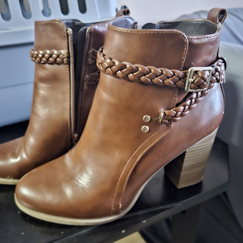 American Eagle Outfitters Braided Strap Ankle Booties - Brown